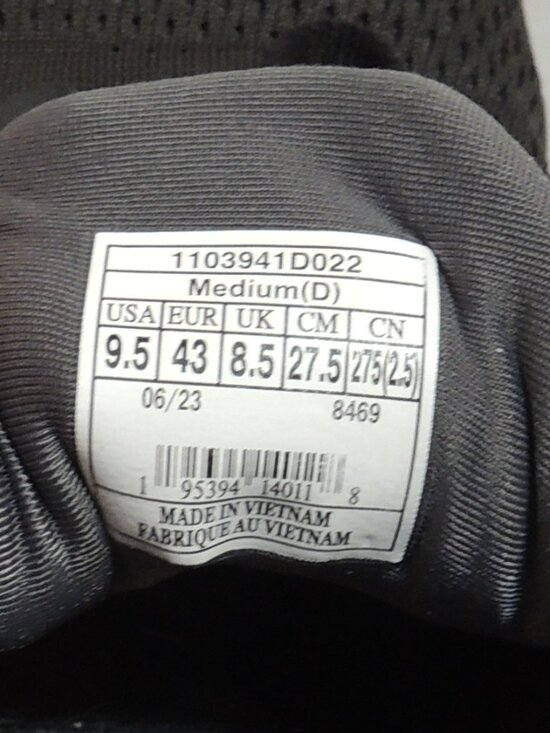 Athletic_Shoes